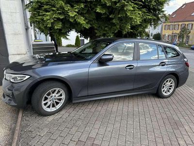 Gebraucht BMW 318 150 PS (110 kW) 2021 Grau Kombi