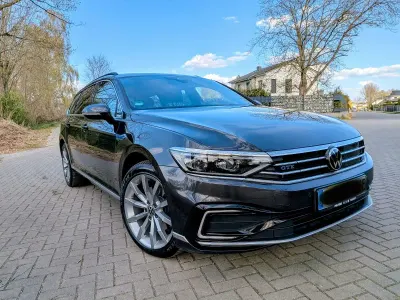 Gebraucht VW Passat GTE 218 PS (160 kW) 2020 Grau Kombi