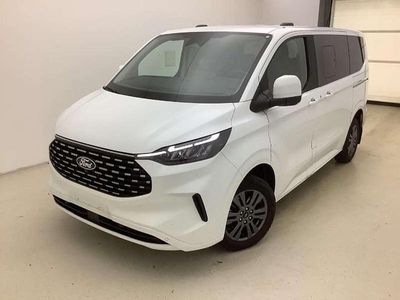 Gebraucht Ford Tourneo Titanium 136 PS (100 kW) 2025 Frozen white Van / Kleinbus