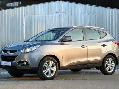 Gebraucht Hyundai ix35 136 PS (100 kW) 2013 Grau SUV