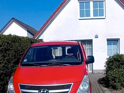 Gebraucht Hyundai H-1 170 PS (125 kW) 2010 Rot Van / Kleinbus