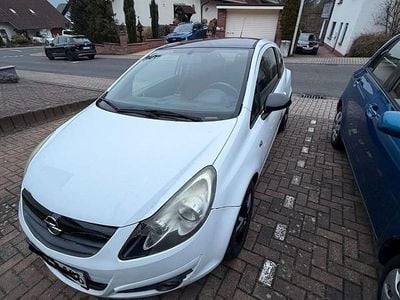 Gebraucht Opel Corsa 88 PS (64 kW) 2010 Weiß Kleinwagen