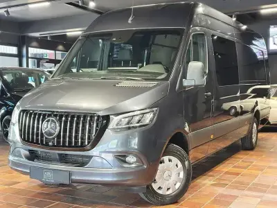 Gebraucht Mercedes Sprinter 190 PS (139 kW) 2019 Grau Van