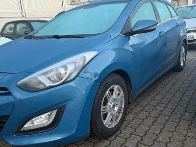 Blau Gebraucht 2012 Hyundai i30 Kombi | 4.250 € (Fairer Preis)