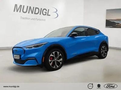 Blau Gebraucht 2024 Ford Mustang Mach-E Premium SUV | 59.950 €