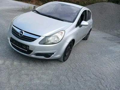 Gebraucht Opel Corsa 87 PS (63 kW) 2010 Kleinwagen