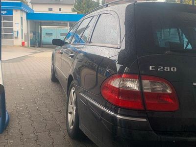 Mercedes E280