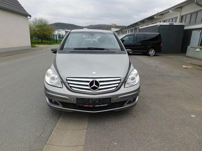 Usata Mercedes B200 136 CV (100 kW) 2006 Grigio Monovolume