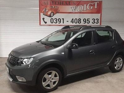 Gebraucht Dacia Sandero Celebration 90 PS (66 kW) 2018 Grau SUV