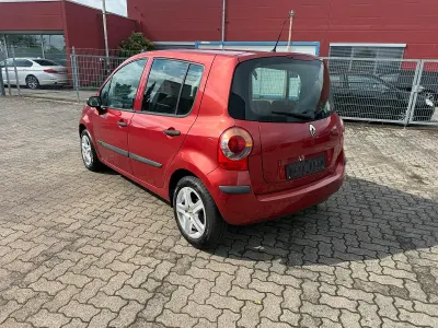 Gebraucht Renault Modus 75 PS (55 kW) 2005 Rot Van / Kleinbus