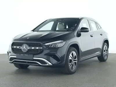 Gebraucht Mercedes GLA200 Advanced 163 PS (119 kW) 2025 lack kosmosschwarz SUV