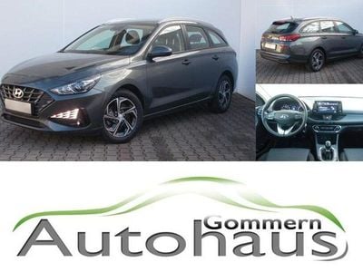 Gebraucht Hyundai i30 Trend 120 PS (88 kW) 2024 Grau Kombi