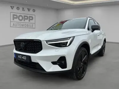 Usata Volvo XC40 Plus 163 CV (119 kW) 2025 Grigio SUV