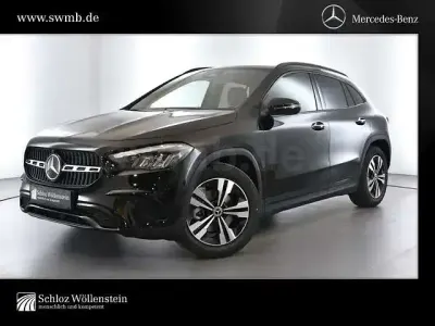 Gebraucht Mercedes GLA200 Progressive 163 PS (119 kW) 2026 Schwarz SUV