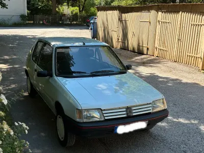 Gebraucht Peugeot 205 60 PS (44 kW) 1991 Weiß Kleinwagen