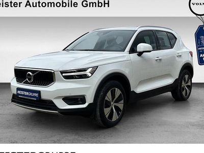 Weiß Gebraucht 2020 Volvo XC40 Momentum SUV | 22.990 € (Fairer Preis)