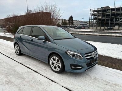 Gebraucht Mercedes B180 Urban 109 PS (80 kW) 2015 Helblau Van / Kleinbus