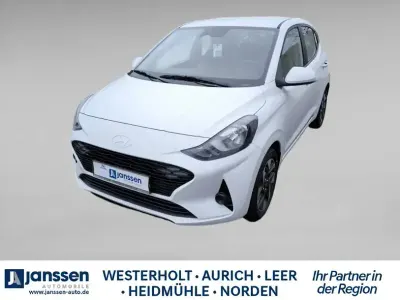 Gebraucht Hyundai i10 Trend 67 PS (49 kW) 2025 Atlas white Kleinwagen