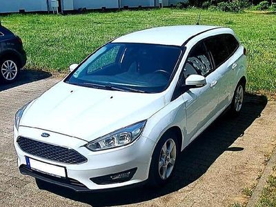 Gebraucht Ford Focus Business Edition 125 PS (91 kW) 2016 Weiß Kombi