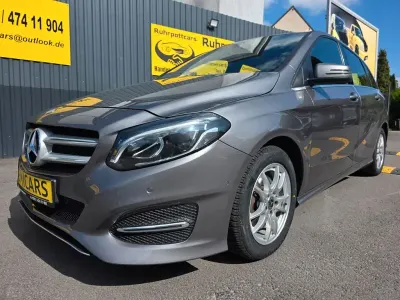 Gebraucht Mercedes B180 Urban 122 PS (89 kW) 2016 Grau Van / Kleinbus