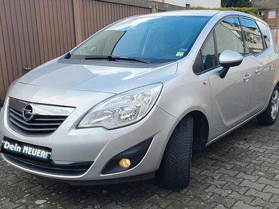 Gebraucht Opel Meriva Design Edition 120 PS (88 kW) 2011 Silber Van / Kleinbus