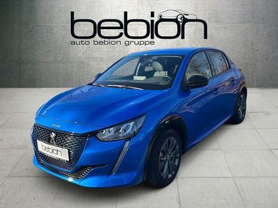 Gebraucht Peugeot e-208 Allure 100 kW (136 PS) 2023 Blau Kleinwagen
