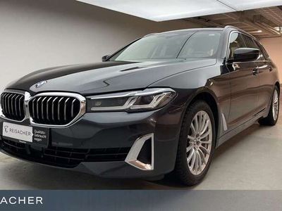 gebraucht BMW 520 d A Tou Luxury-Line AHK LCProf ACC HUD Pano