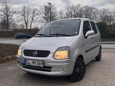 Usata Opel Agila 75 CV (55 kW) 2001 Argento Monovolume