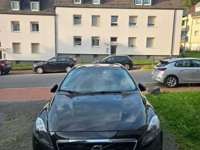 Gebraucht Volvo V40 CC Summum 114 PS (83 kW) 2014 Schwarz Kombi