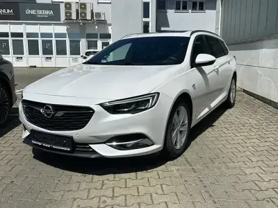 Gebraucht Opel Insignia Innovation 165 PS (121 kW) 2020 Weiß Kombi