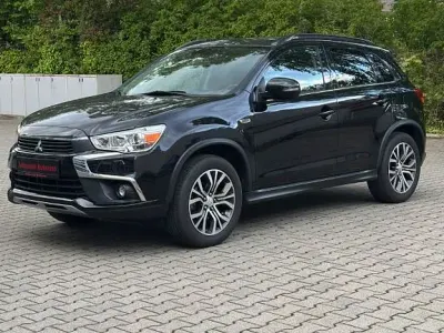 Gebraucht Mitsubishi ASX Edition 117 PS (86 kW) 2017 Schwarz SUV