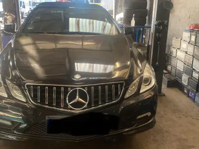 Usado Mercedes 350 230 HP (169 kW) 2011 Preto Cabrios
