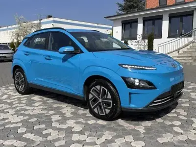 Second-hand Hyundai Kona Select 100 kW (136 CP) 2023 Albastru SUV