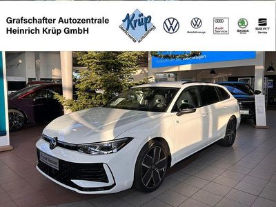 Neu VW Passat R-line 150 PS (110 kW) 2025 Weiß Kombi