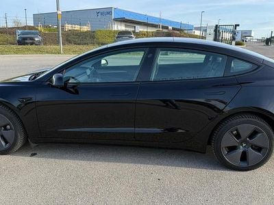 Usado Tesla Model 3 239 kW (325 HP) 2023 Preto Sedan