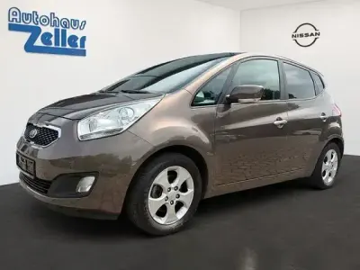Gebraucht Kia Venga Spirit 125 PS (91 kW) 2012 Beige Kleinwagen