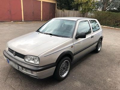 Silber Gebraucht 1997 VW Golf III GT Kleinwagen | 5.500 € (Etwas zu teuer)