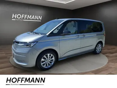 Gebraucht VW Multivan Life 150 PS (110 kW) 2025 Silber Van / Kleinbus