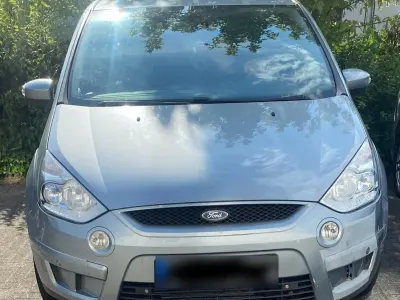 Gebraucht Ford S-MAX Titanium 140 PS (102 kW) 2008 Silber Van / Kleinbus