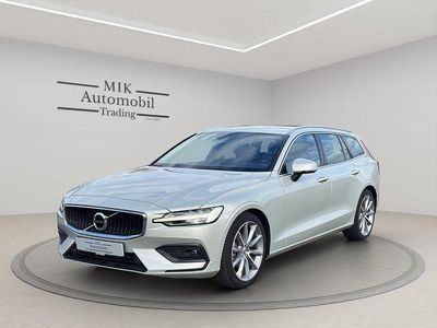 Gebraucht Volvo V60 Momentum 150 PS (110 kW) 2019 Grau Kombi
