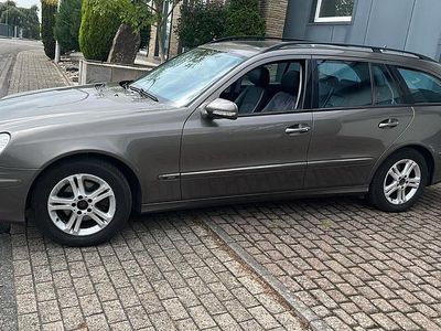 Mercedes E220