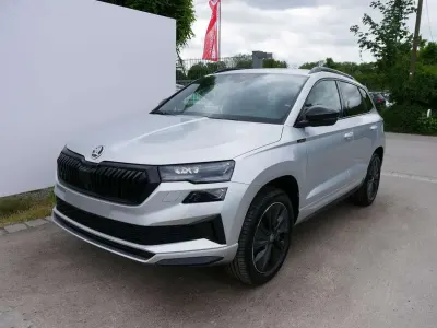 Neu Skoda Karoq SportLine 150 PS (110 kW) 2026 Brillantsilber metallic SUV