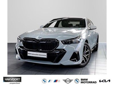 Grau Gebraucht 2023 BMW 520 M Sport Limousine | 48.500 €