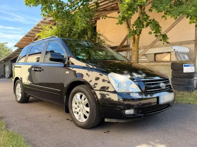 Gebraucht Kia Carnival EX 185 PS (136 kW) 2006 Schwarz Van / Kleinbus