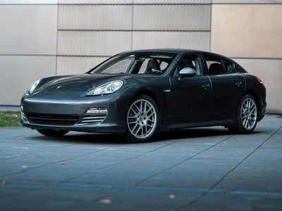Porsche Panamera 4