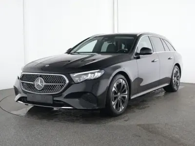 Gebraucht Mercedes E300 Avantgarde 313 PS (230 kW) 2024 Schwarz Limousine