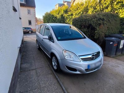 Gebraucht Opel Zafira 85 PS (62 kW) 2009 Silber Van / Kleinbus