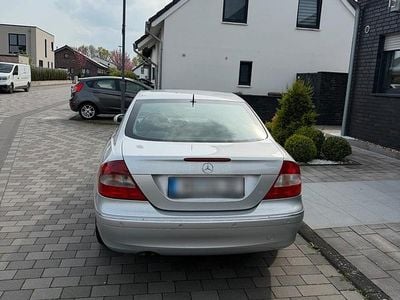 Gebraucht Mercedes CLK320 224 PS (164 kW) 2006 Silber Coupé