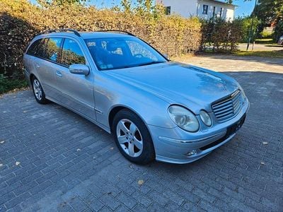 Gebraucht Mercedes E240 Avantgarde 177 PS (130 kW) 2003 Silber Kombi