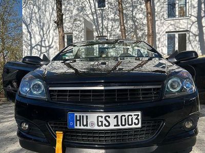 Gebraucht Opel Astra Cabriolet Cosmo 116 PS (85 kW) 2007 Schwarz Cabrio